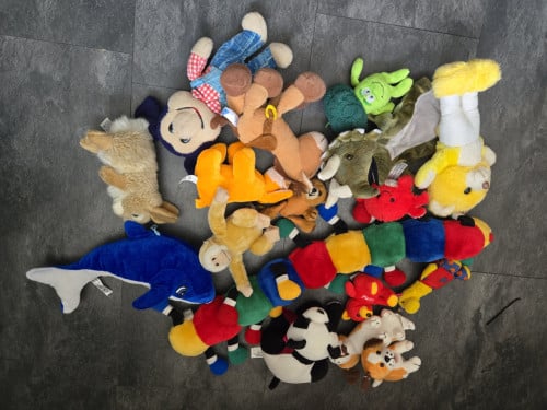 Knuffeltjes € 1 per stuk.