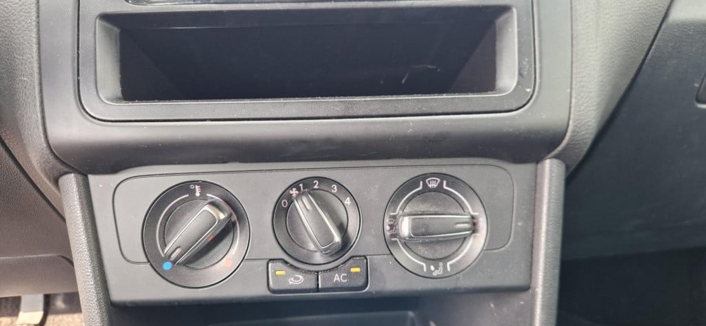 Volkswagen Polo 1.4-16v comfortline | airco | cruise control | armsteun | e