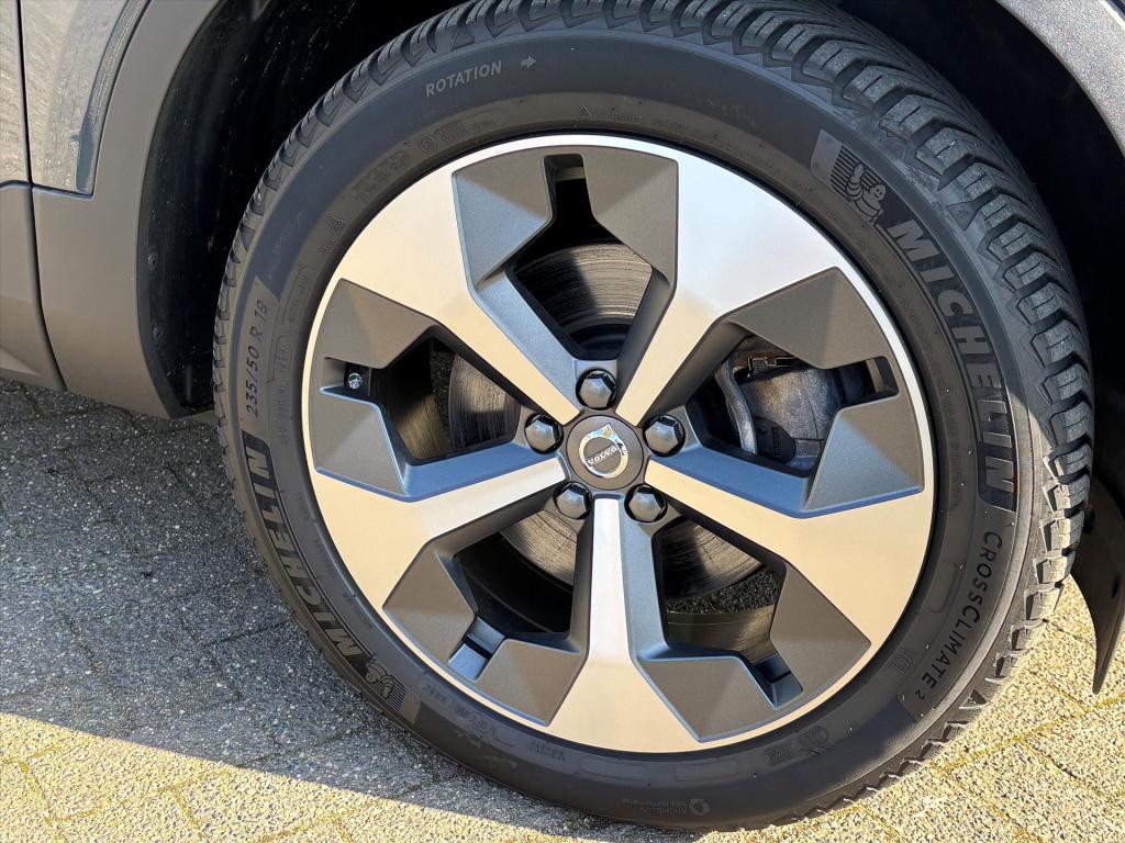 Volvo XC40 b4 197pk mild hybrid aut plus dark| 1e eigenaar|nl auto| rijklaa