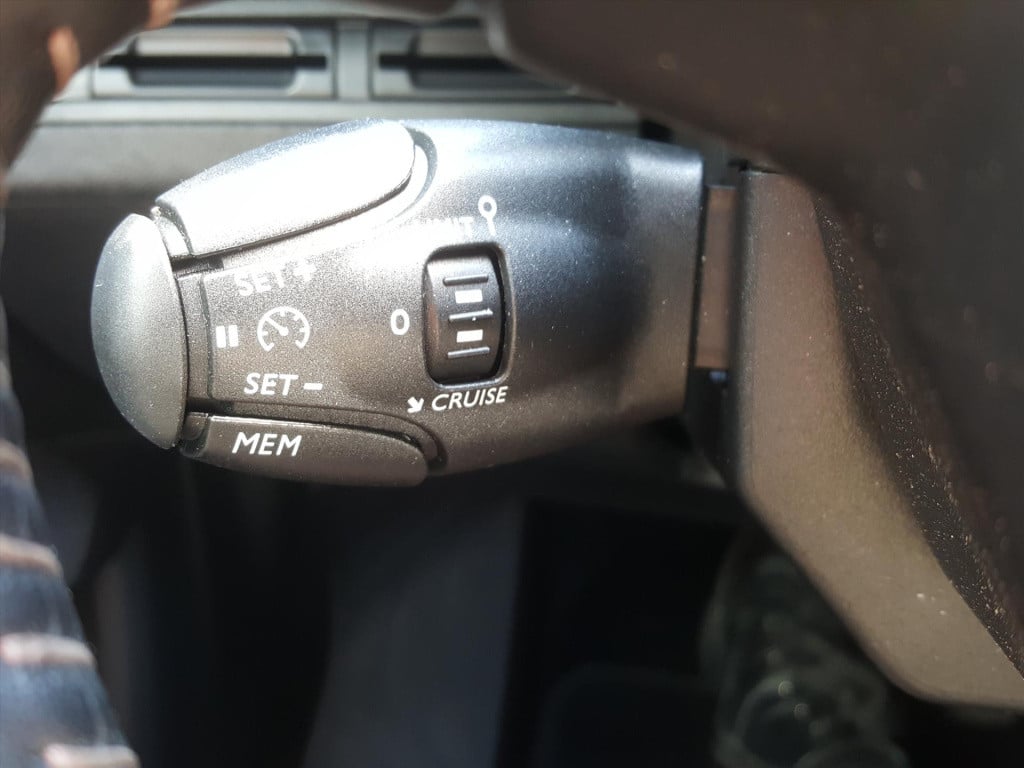 Peugeot 3008 active 1.2 puretech-130pk (vol)automaat (eat8) cruise & climat