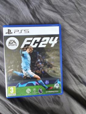 Te koop aangeboden FiFa 24