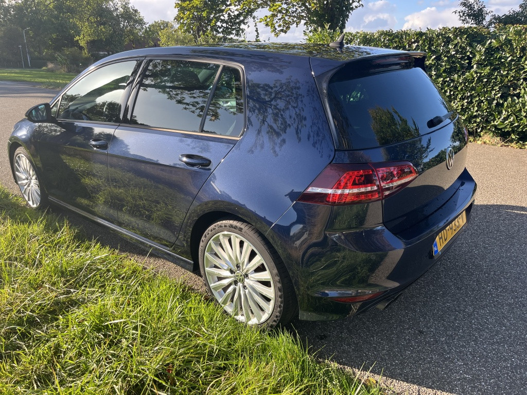 Volkswagen Golf 1.4 tsi act bns ed r-line