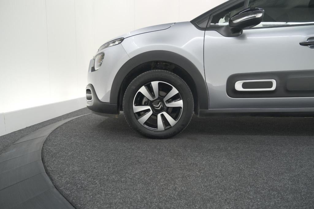 Citroen C3 puretech 110 max | keyless entry/start | camera | navigatie | pa