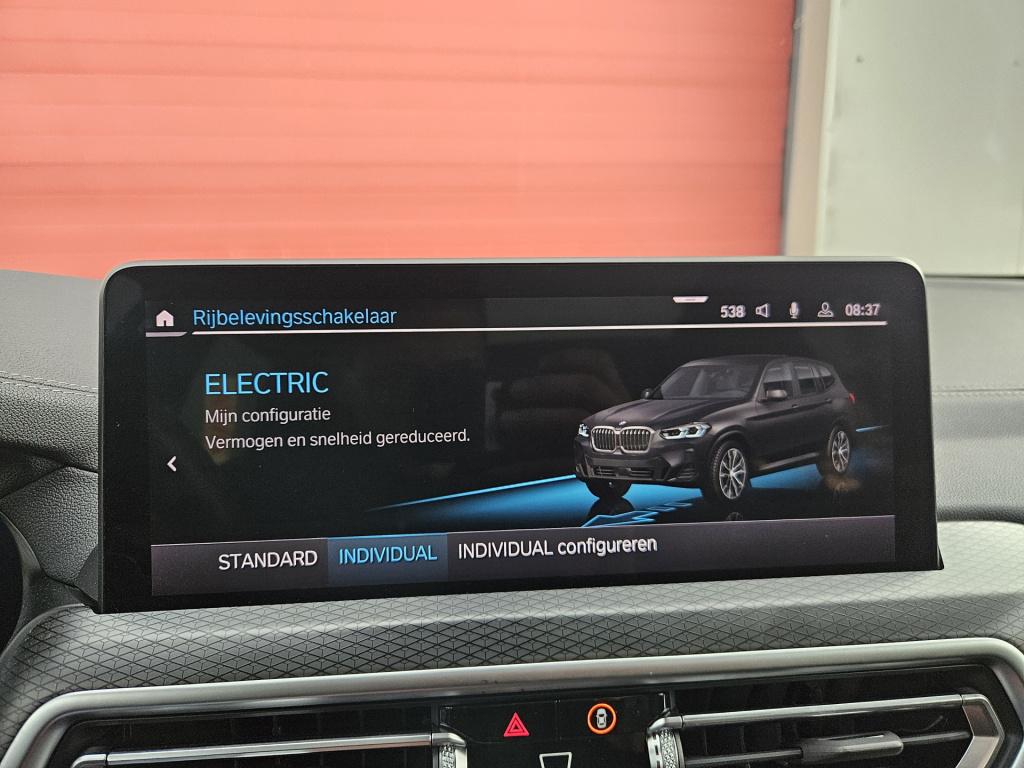BMW X3 xdrive30e high executive m-sport | pano | acc | head-up | rijklaar i