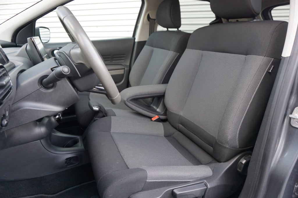 Citroen C4 Cactus 1.2 puretech shine airco / navi / carplay / elektr. ramen