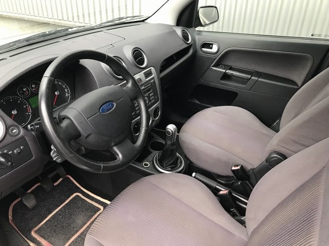 Ford Fusion 1.6 16v crossroad | trekhaak | airco | nap etc.