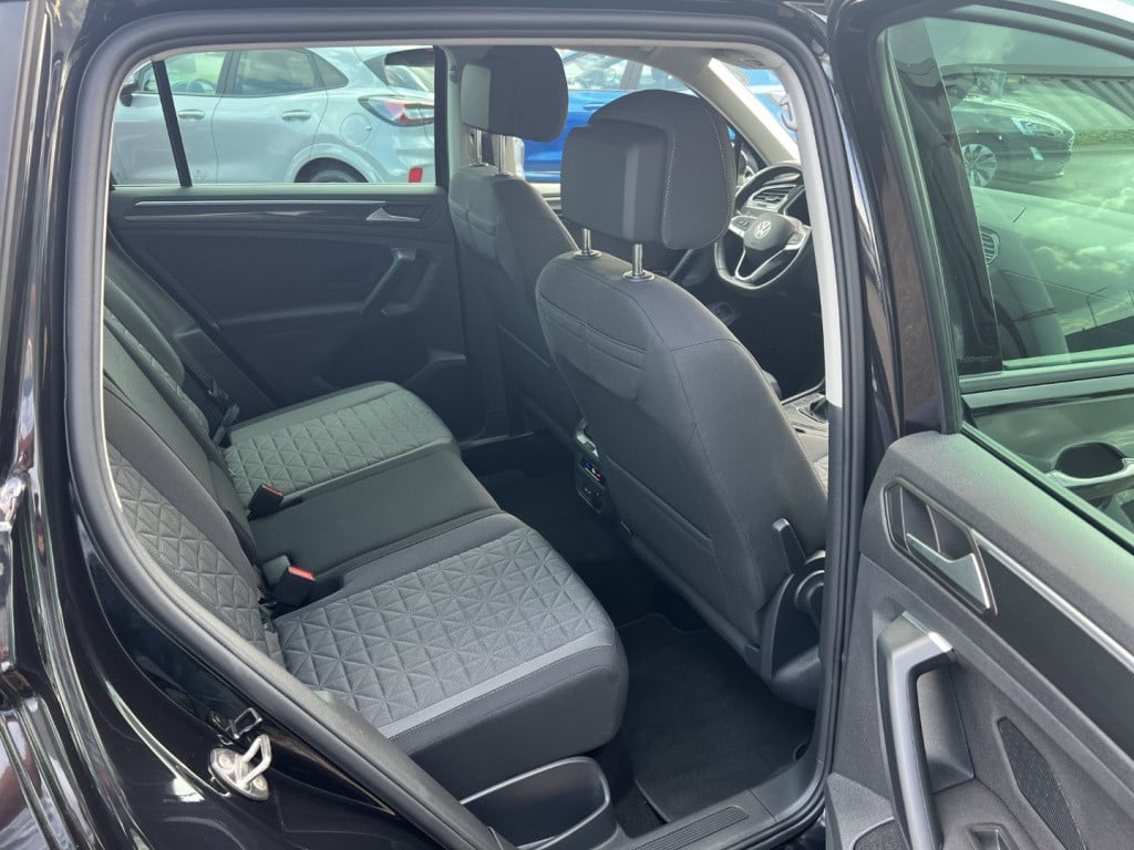 Volkswagen Tiguan 1.4 tsi ehybrid life edition 245pk | achteruitrijcamera |
