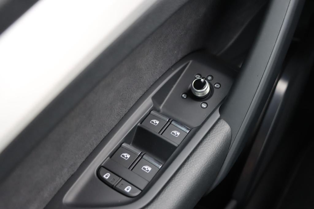 Audi Q5 50 tfsi e s edition competition 265pk s tronic | stoelverwarming | 