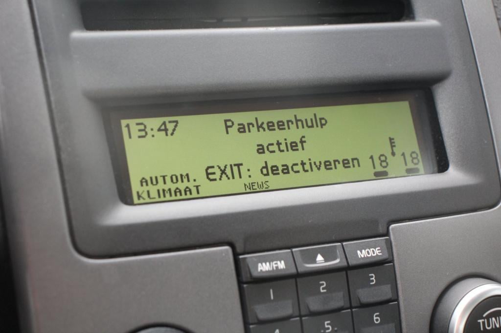 Volvo S40 2.4 edition aut. - 5cil - cruise - xenon - trekhaak - pdc - deale