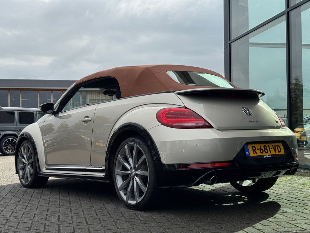 Volkswagen New Beetle cabriolet 2.0 tdi r-line * led * camera * 20 inch