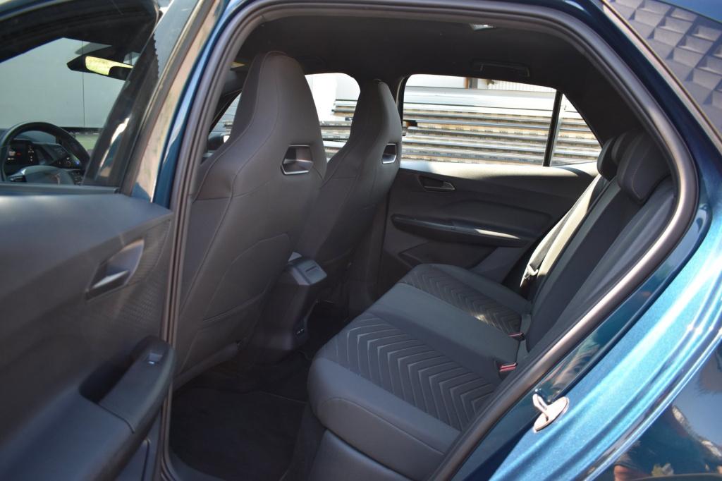 Cupra Born business one 62 kwh soh 91,6% | camera | acc | sfeerverlichting 