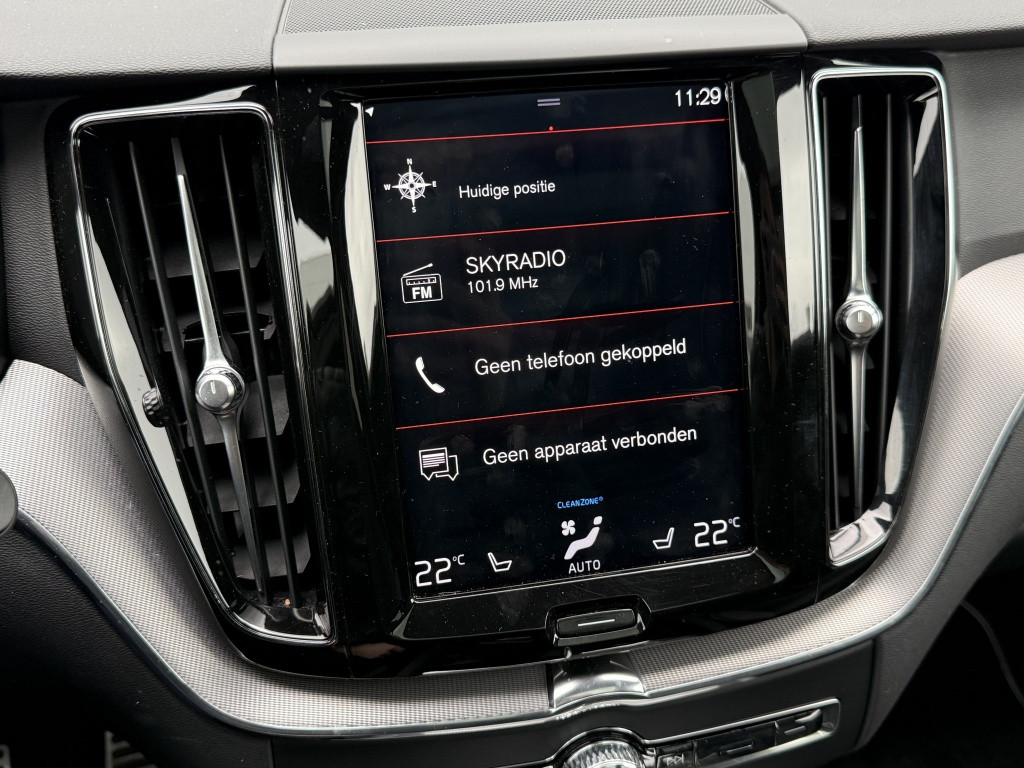 Volvo XC60 t8 390pk recharge r-design| panodak| adap.cruise| 360camera| led