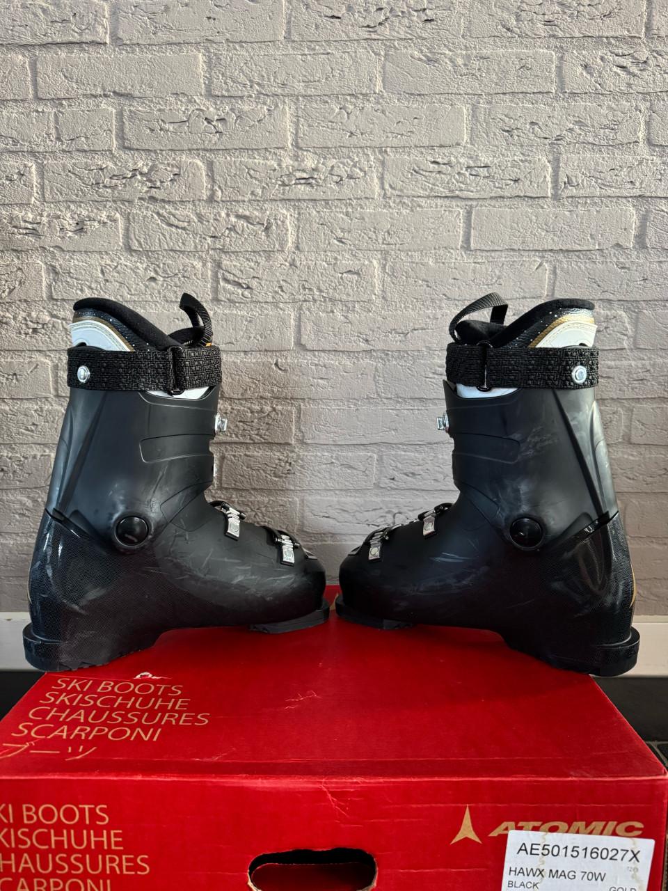 Skischoenen Atomic Hawk maat 27-27.5 = 42-43