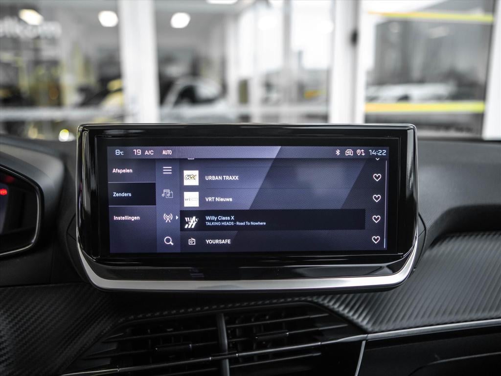 Peugeot 2008 1.2 hybrid 145pk e-dcs6 allure