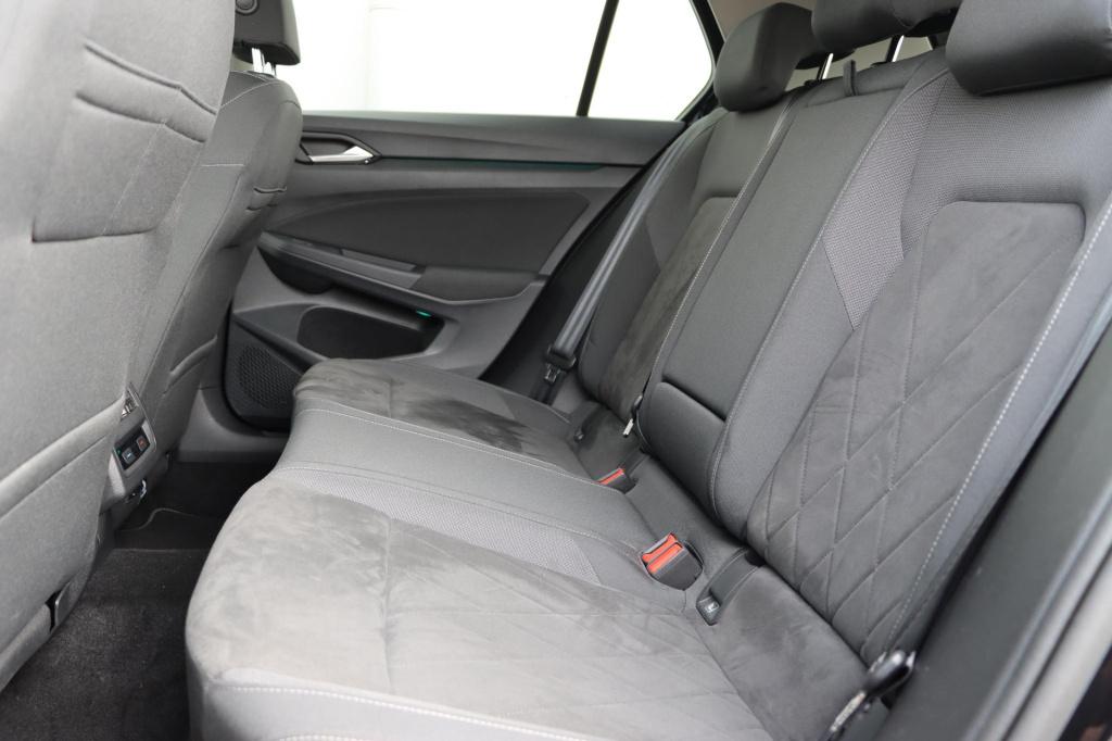 Volkswagen Golf 1.4 ehybrid style 204pk dsg6 | soh 89,8% |