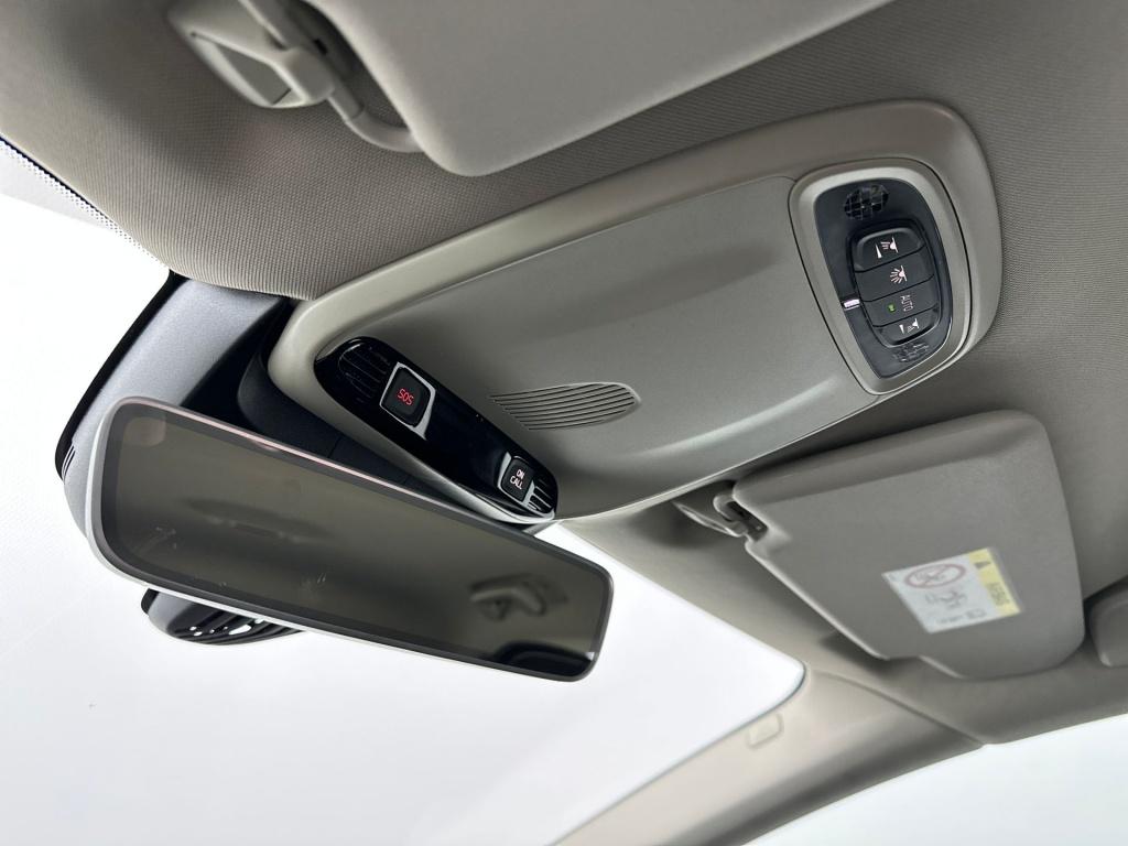 Volvo V40 t3 153pk nordic+ standkachel| navi| cruise| climate| oncall| 17''