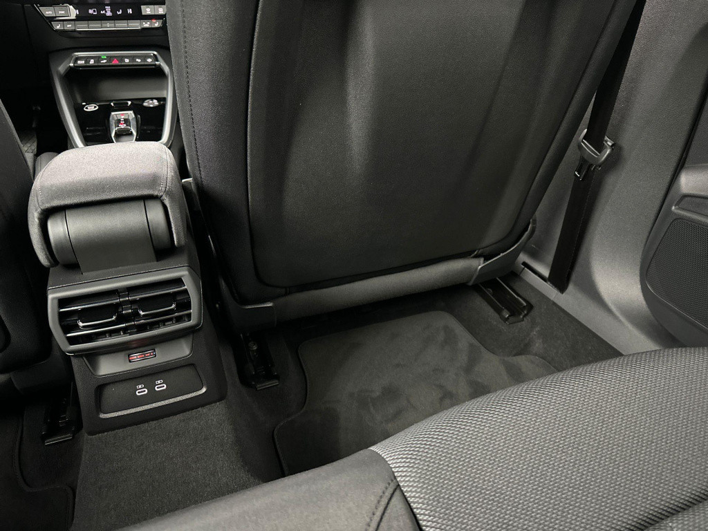 Audi A3 sportback advanced edition 40 tfsi e 150 kw / 204 pk sportba