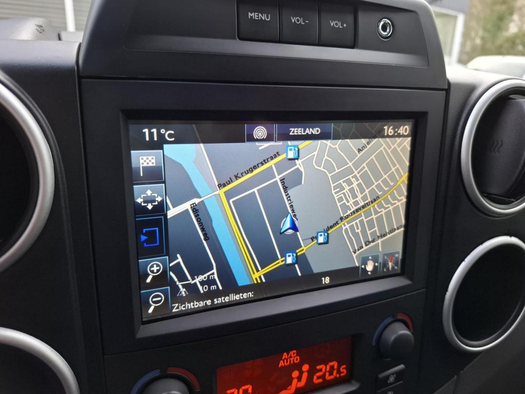 Peugeot Partner tepee mpv 110 active zenith pano dak, nav, trekhaak