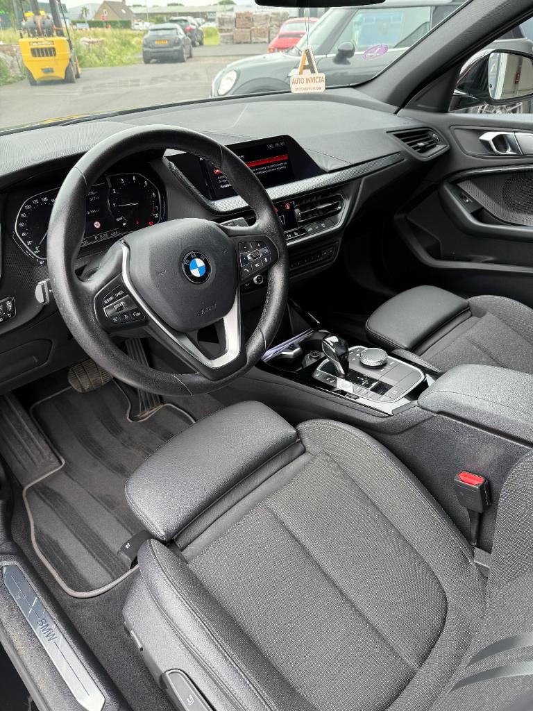 BMW 1 Serie 118i high executive - automaat