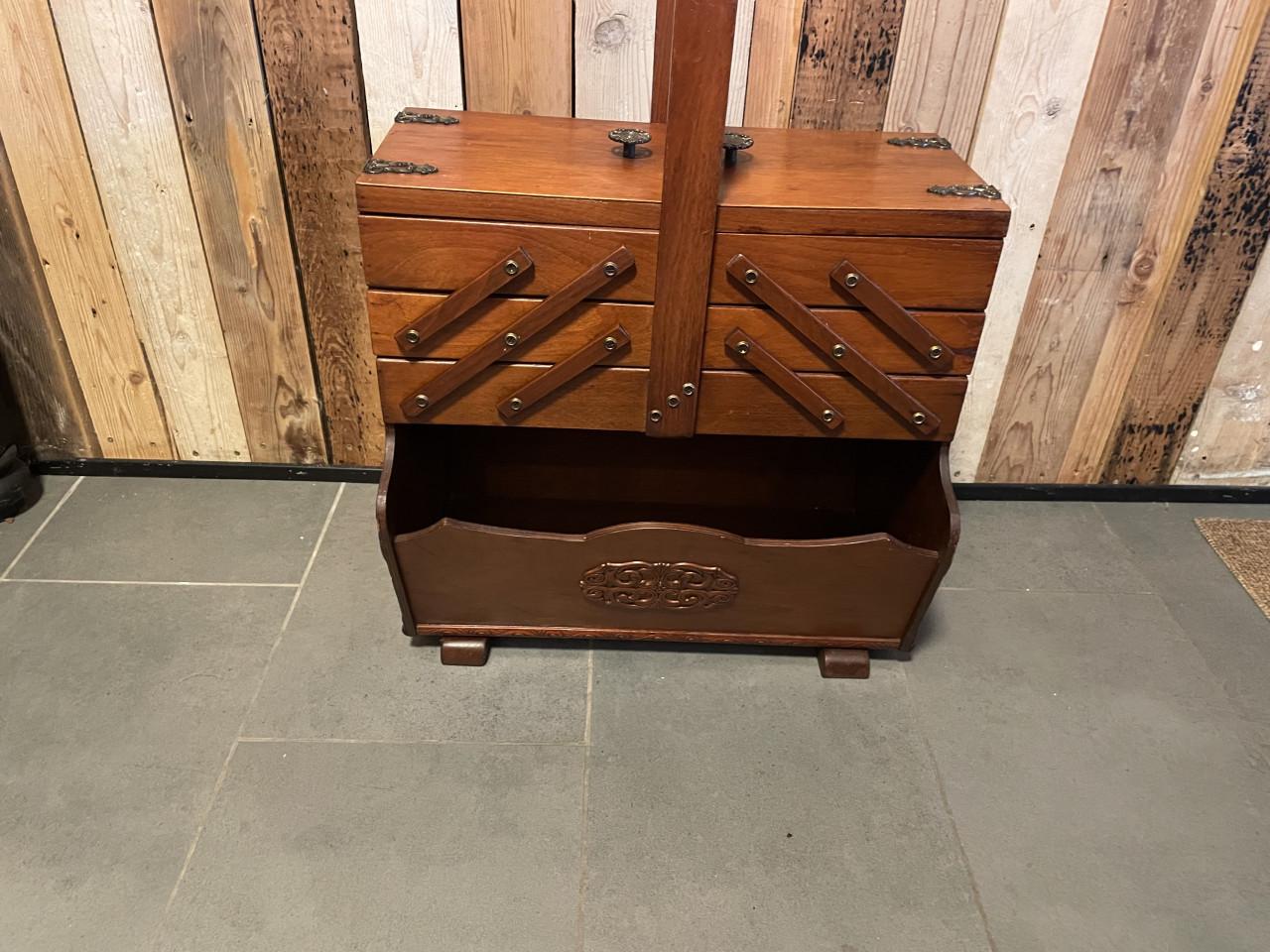 Prachtige klassieke naaibox