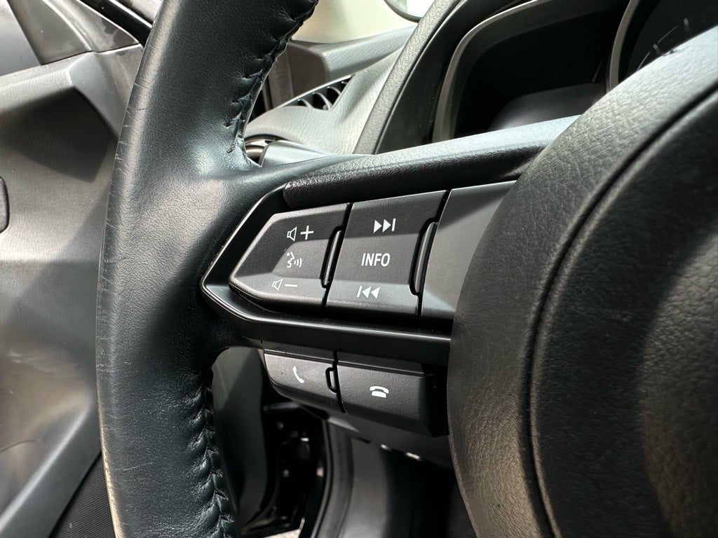 Mazda 2 1.5 skyactive - gt // cruise, navi, stoelverwarming //