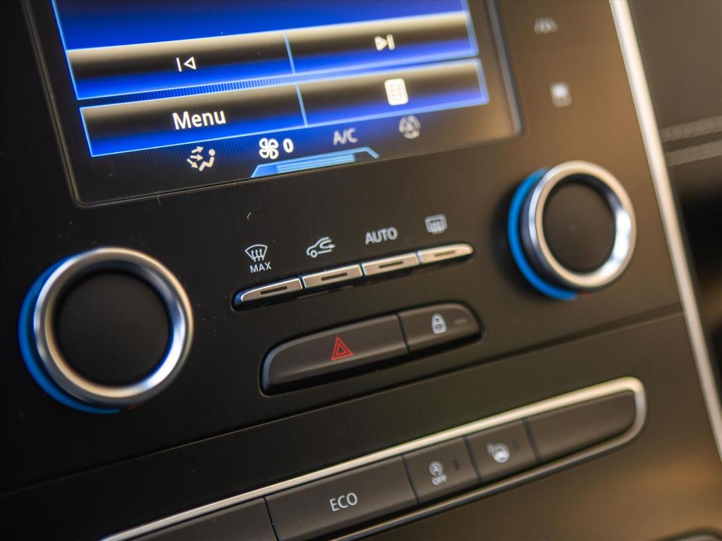 Renault Scenic 1.3 tce 140pk intens | trekhaak | navigatie | park. sensoren