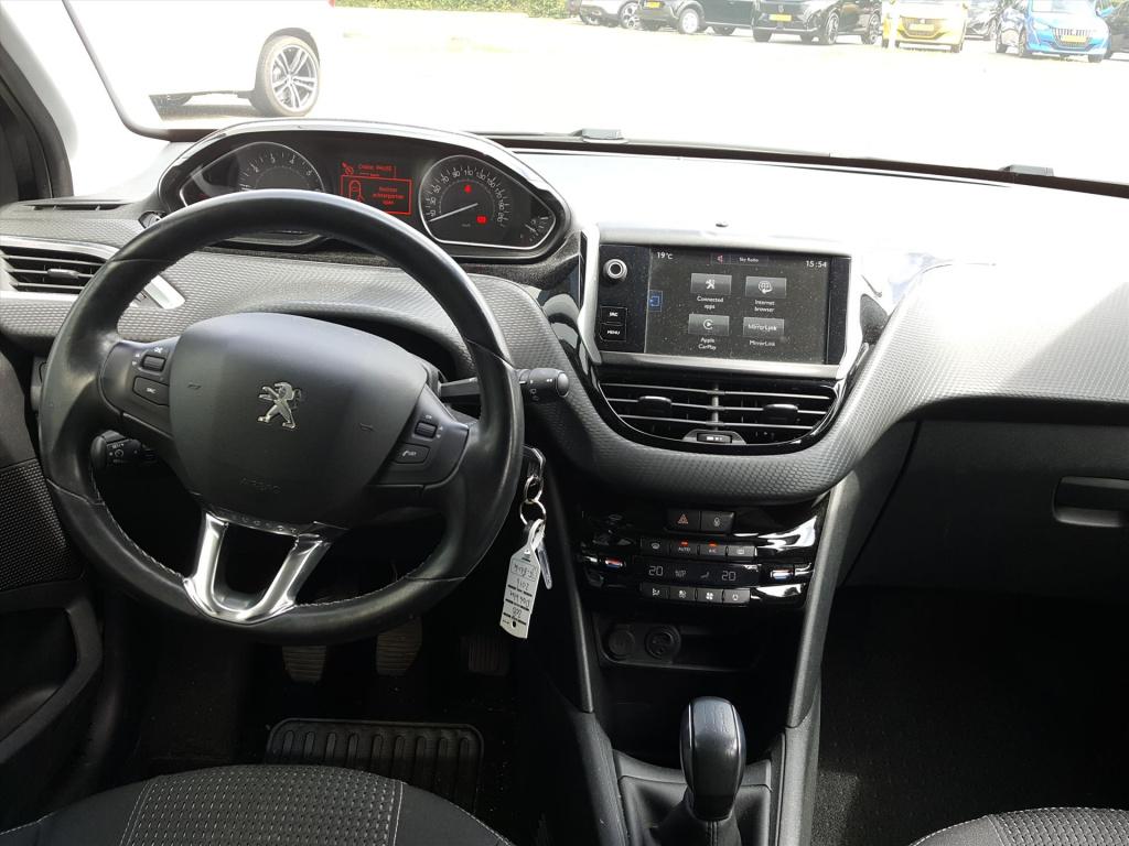 Peugeot 208 allure 1.2 pt-110pk 5d kleurnavigatie applecarplay&androidauto 