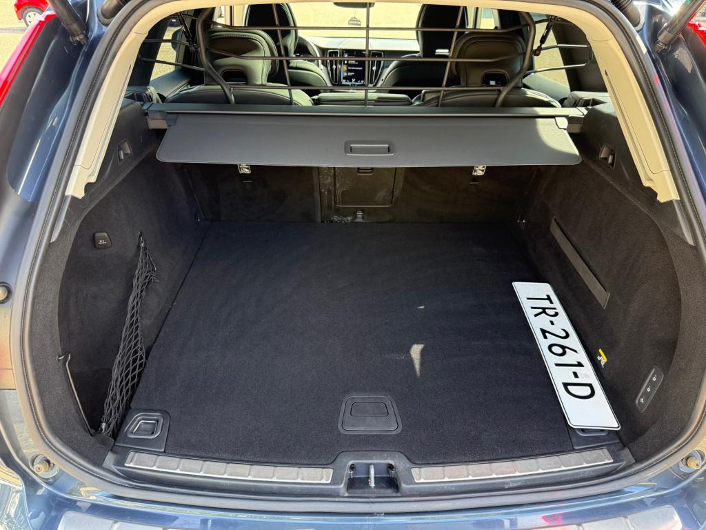 Volvo XC60 2.0 t8 twin engine awd inscription