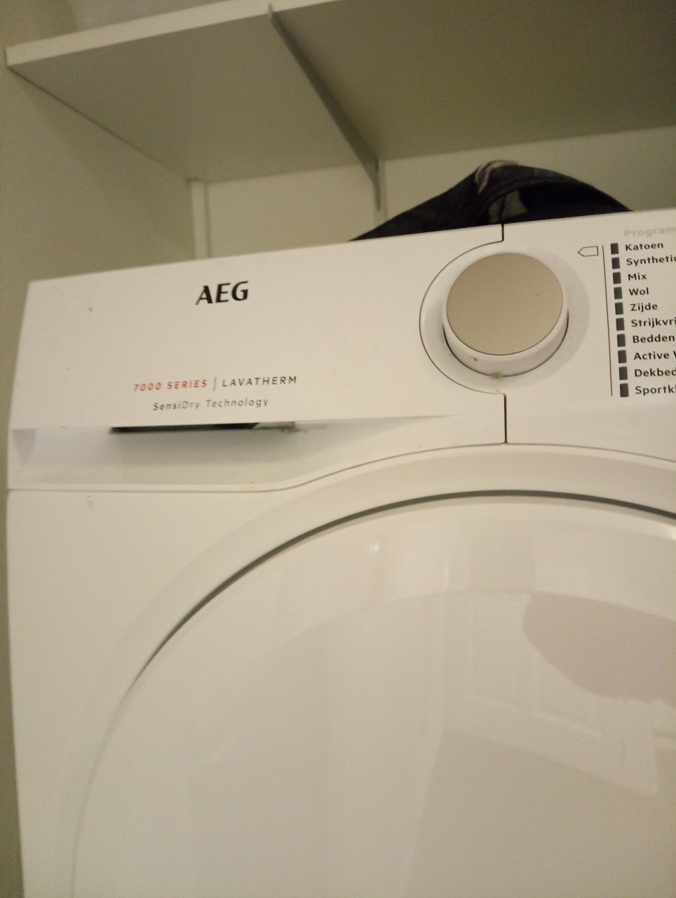 Gratis af te halen, niet werkende droger van AEG