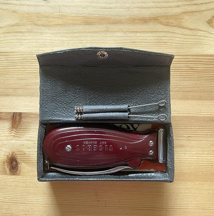 Te koop antiek handscheerapparaat