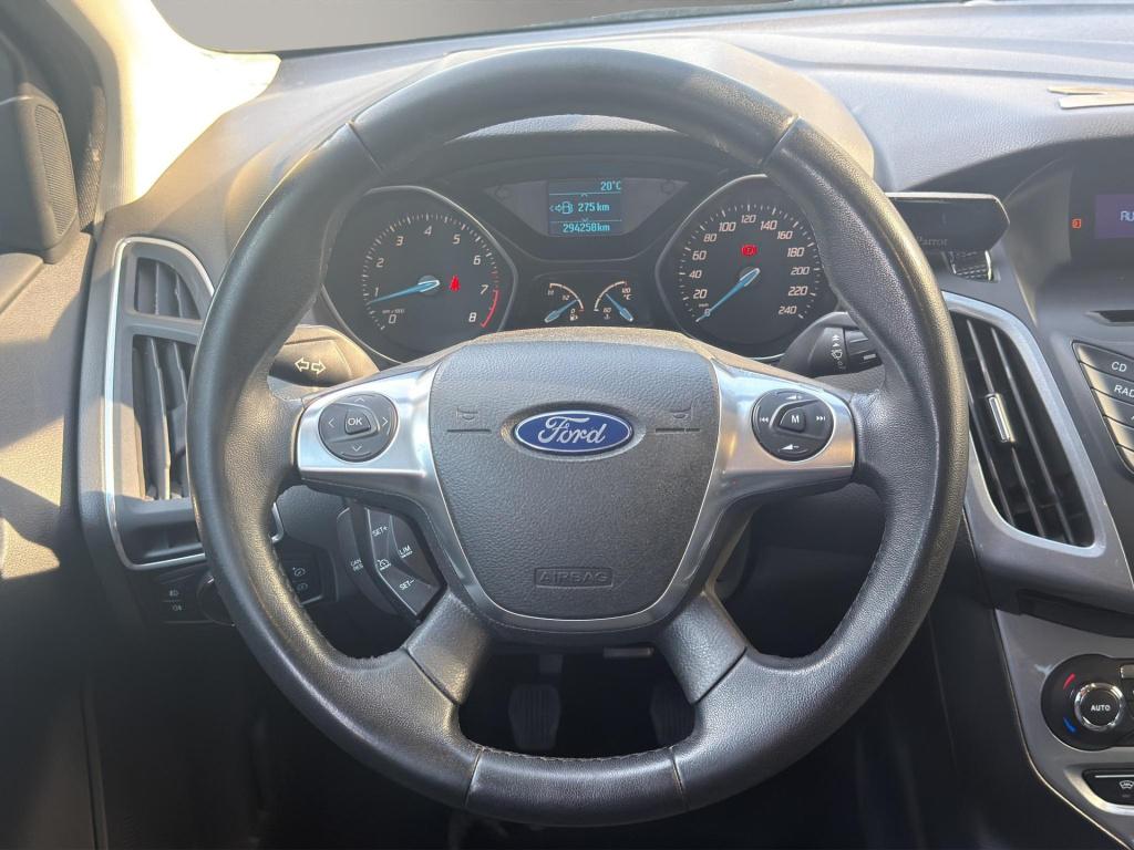 Ford Focus 1.6 ecoboost titanium clima cruise