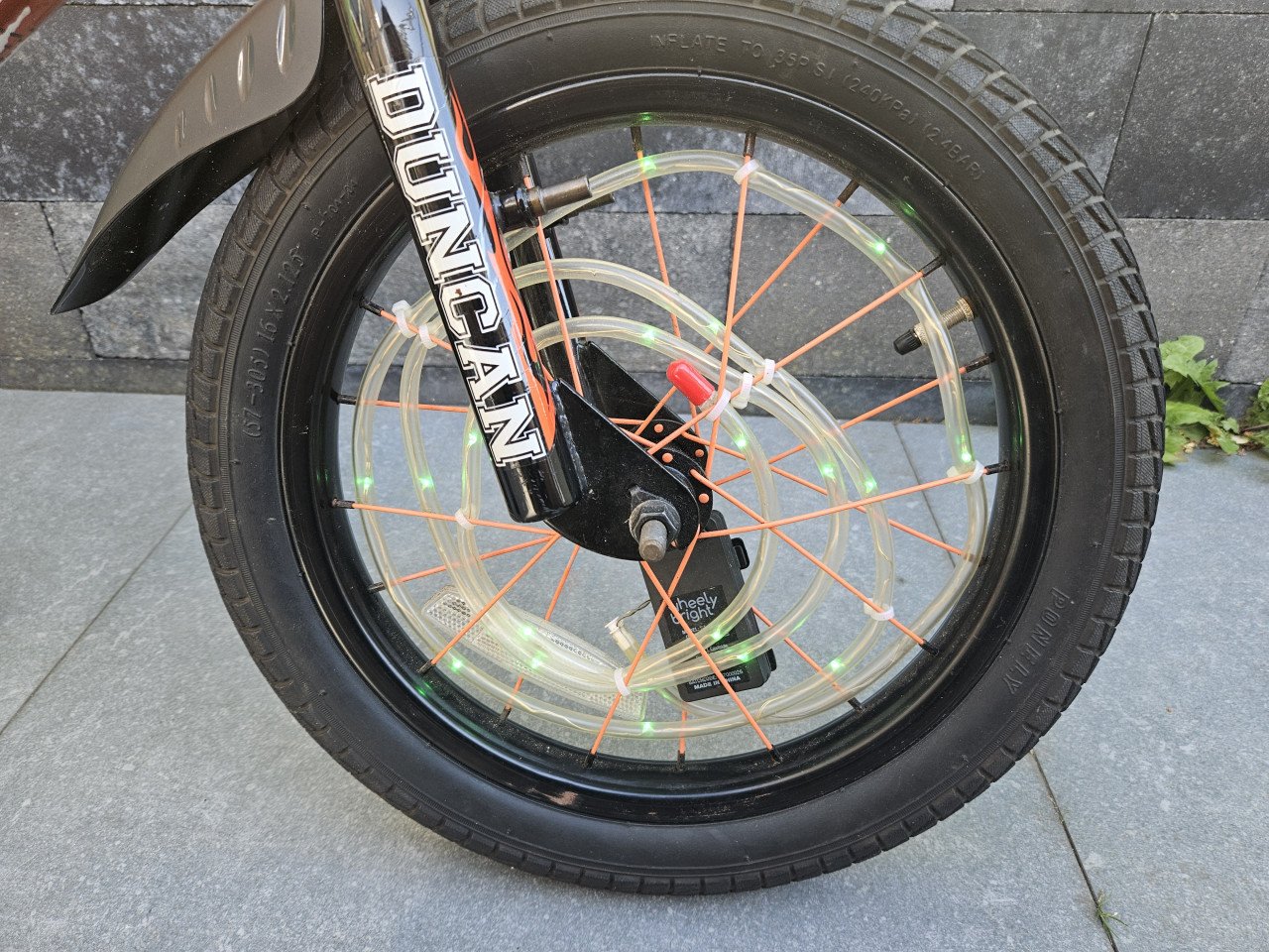 Jongensfiets oranje 16inch