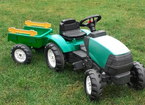 Leuke Tractor met Aanhanger