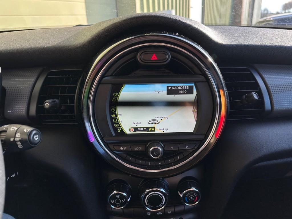 Mini 5-deurs cooper 1.5 136pk