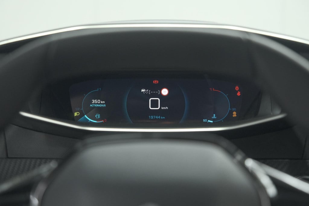 Peugeot 208 puretech 100 allure | adaptieve cruise control | camera | apple