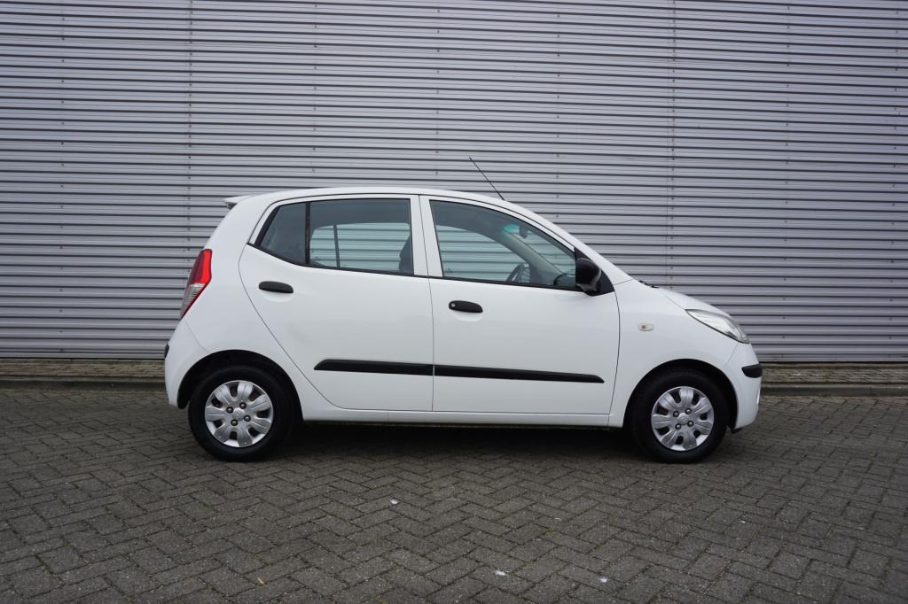 Hyundai I 10 1.1 active cool airco / elektr. ramen / nap