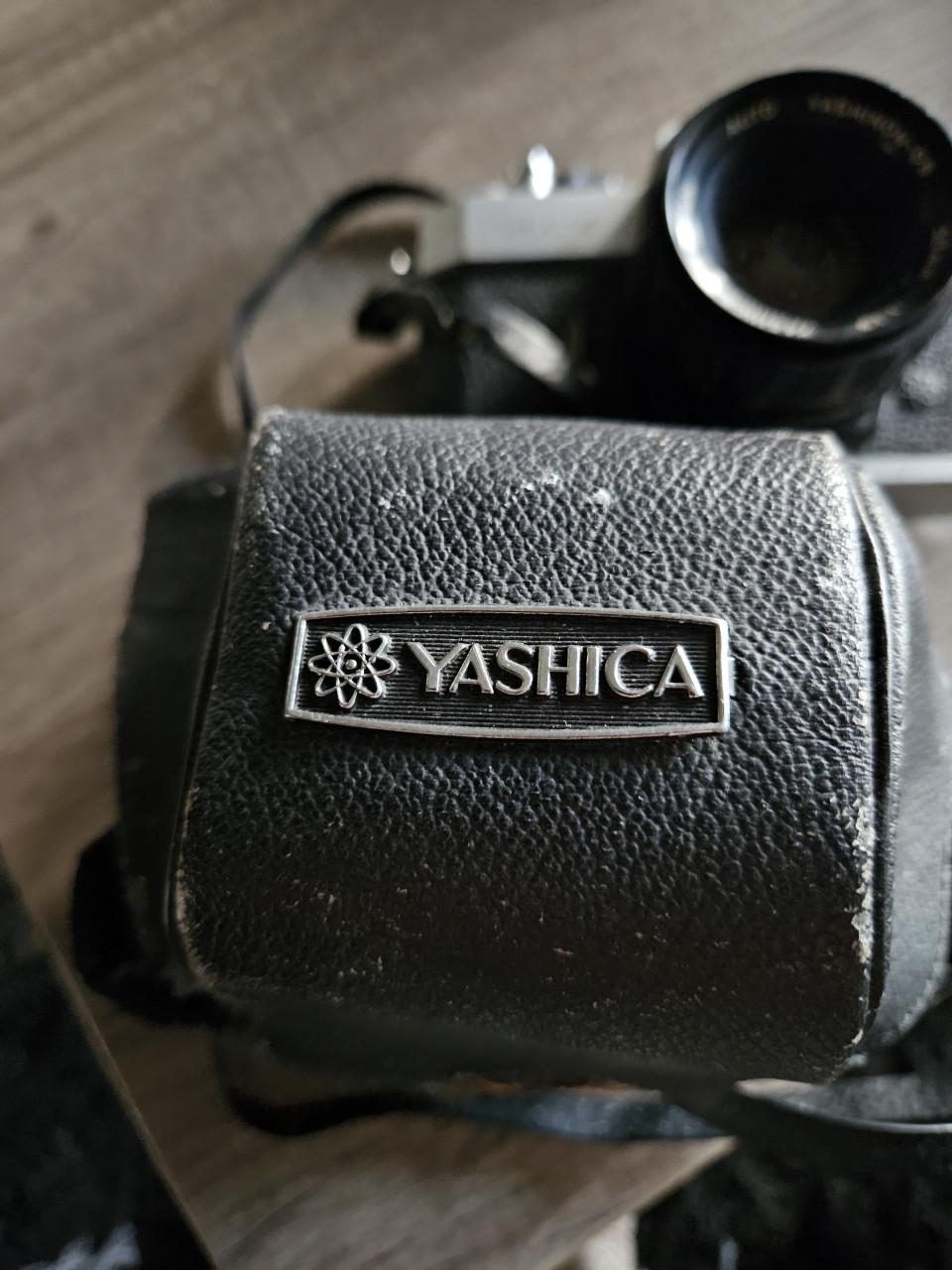 Vintage Yashica analoge spiegelreflex camera TL electro 35mm