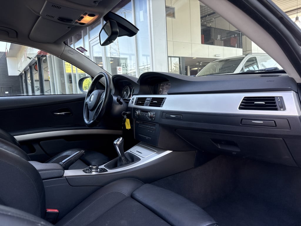 BMW 3-serie coupé 320i business line | parellak | navi | pdc | bi-xenon