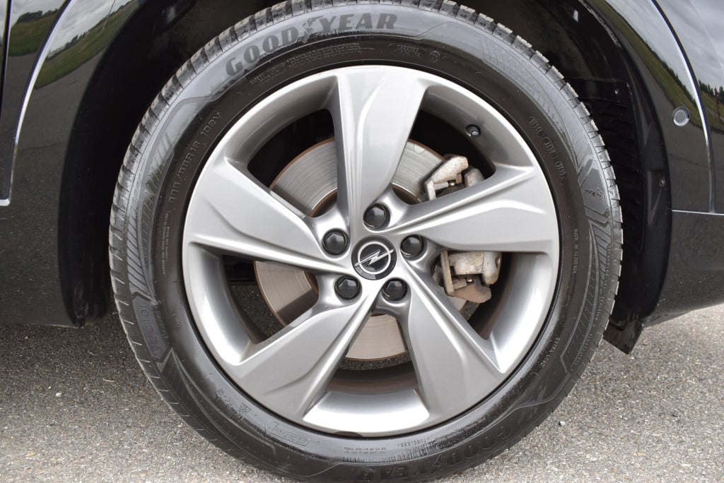Opel Grandland 1.6 turbo plug-in hybrid level 3