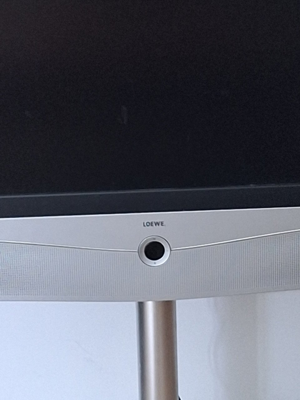 Vintage loewe tv op standaard
