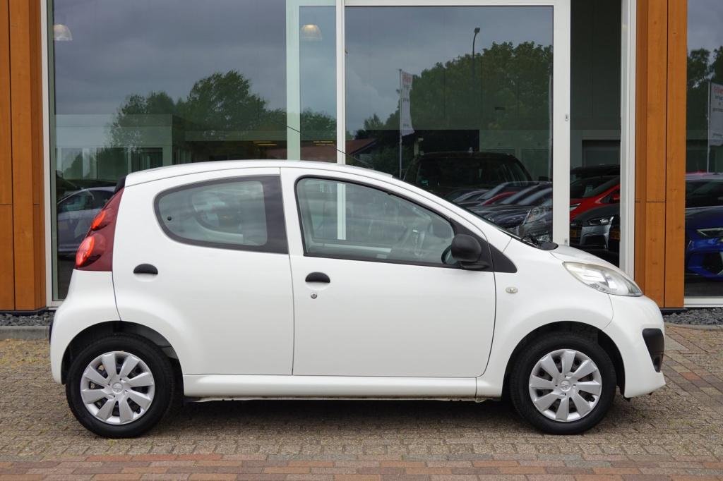Peugeot 107 1.0 access accent