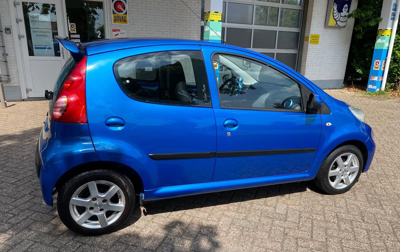 Peugeot 107 1.0-12V Urban Move | 34.320km! 1e eigenaar | Airco | CarPlay