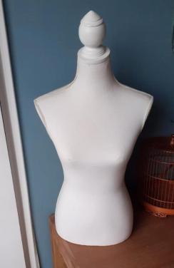 Buste, aankleedpop, mannequin