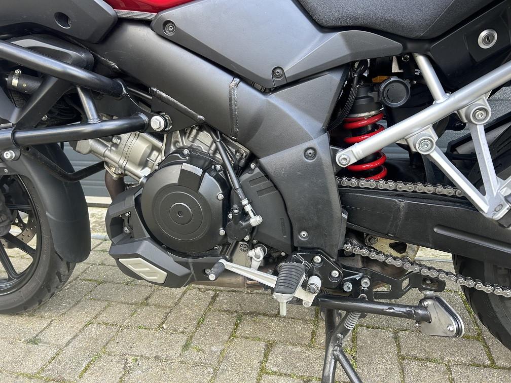 Compleet aangeklede Suzuki DL1000 uit 2014 met 36dkm, rijklaar €6995,-
