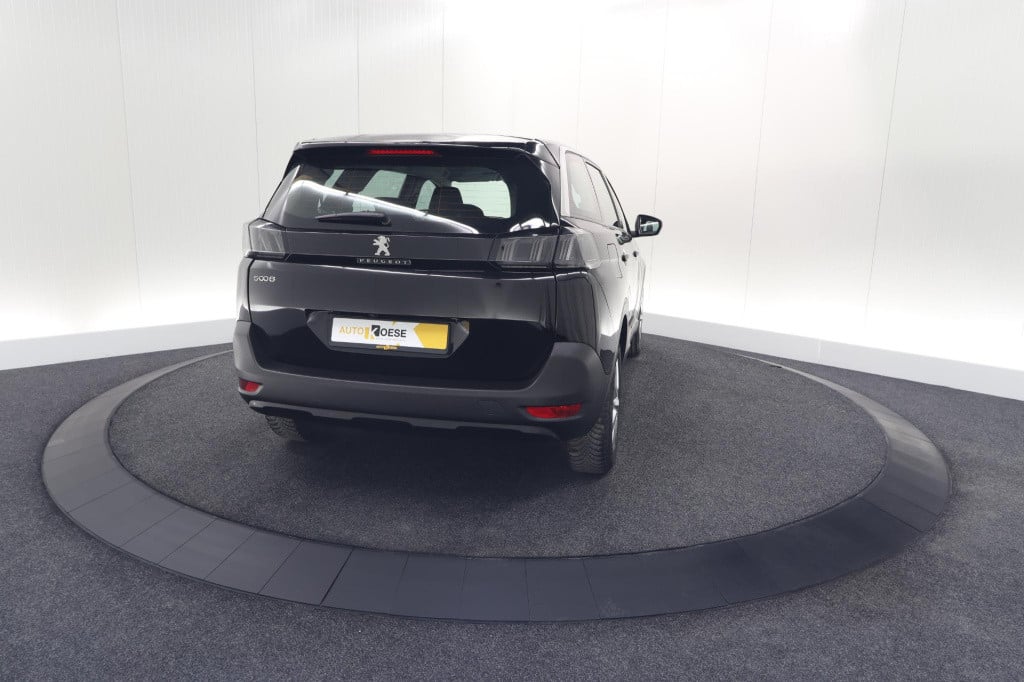 Peugeot 5008 puretech 130 eat8 active | 7 zitplaatsen | camera | navigatie 