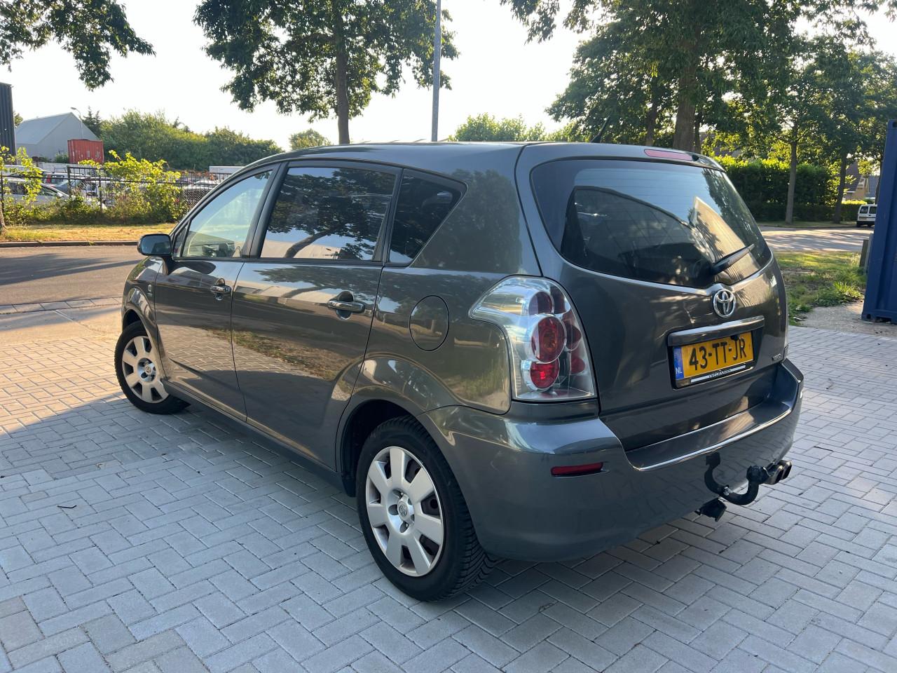 Toyota Corolla Verso 1.8 VVT-i 7 zitter