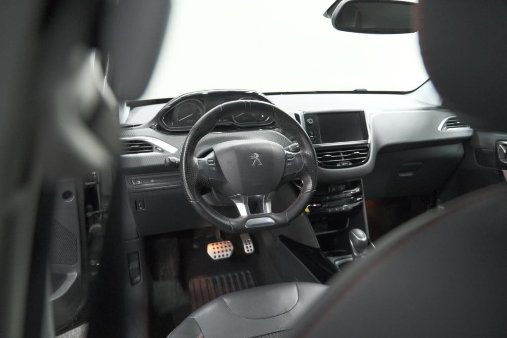 Peugeot 2008 puretech 110 gt-line | camera | apple carplay | navigatie | pa