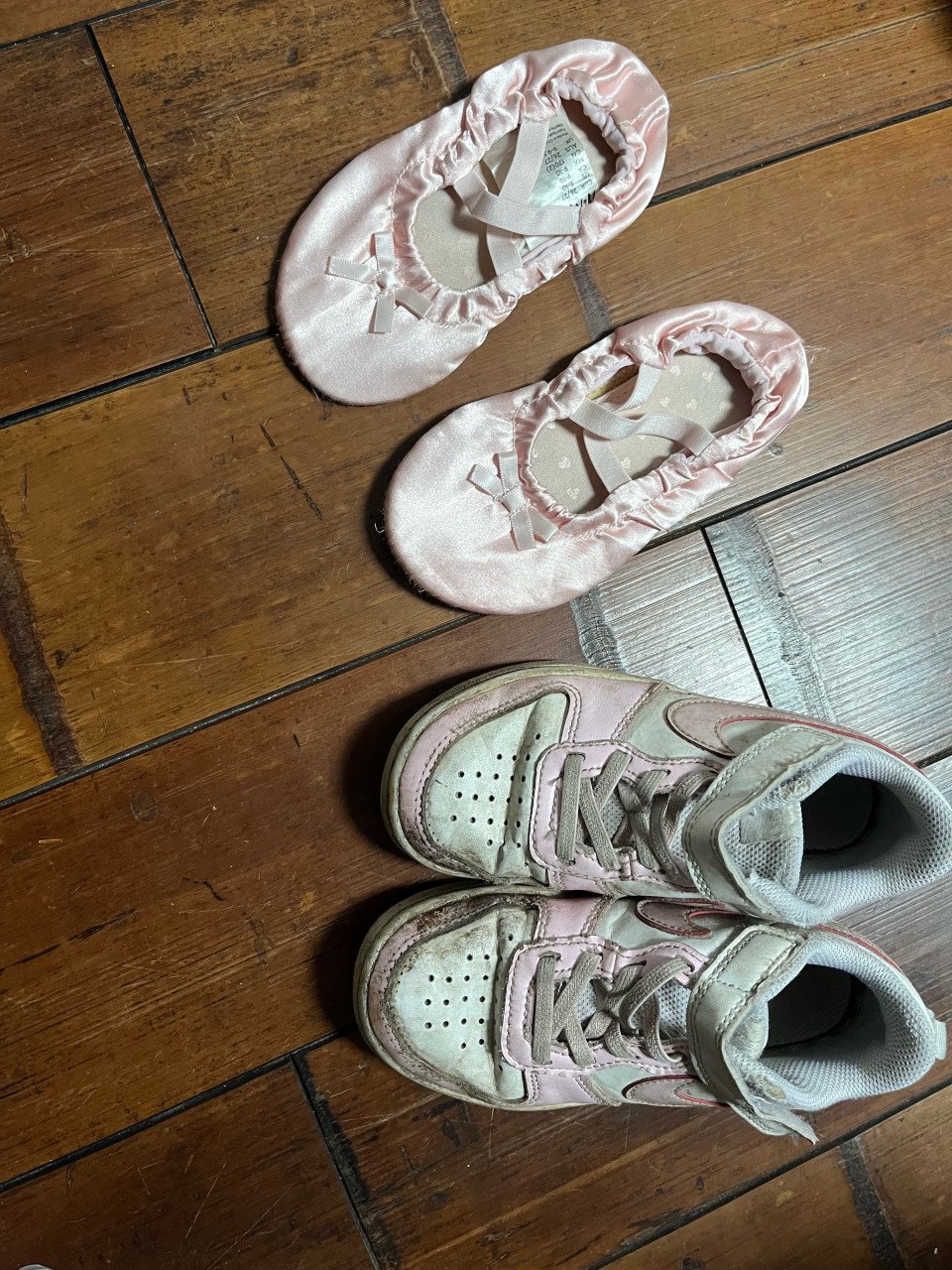 Kleding, schoenen voor meisje 4 jaar