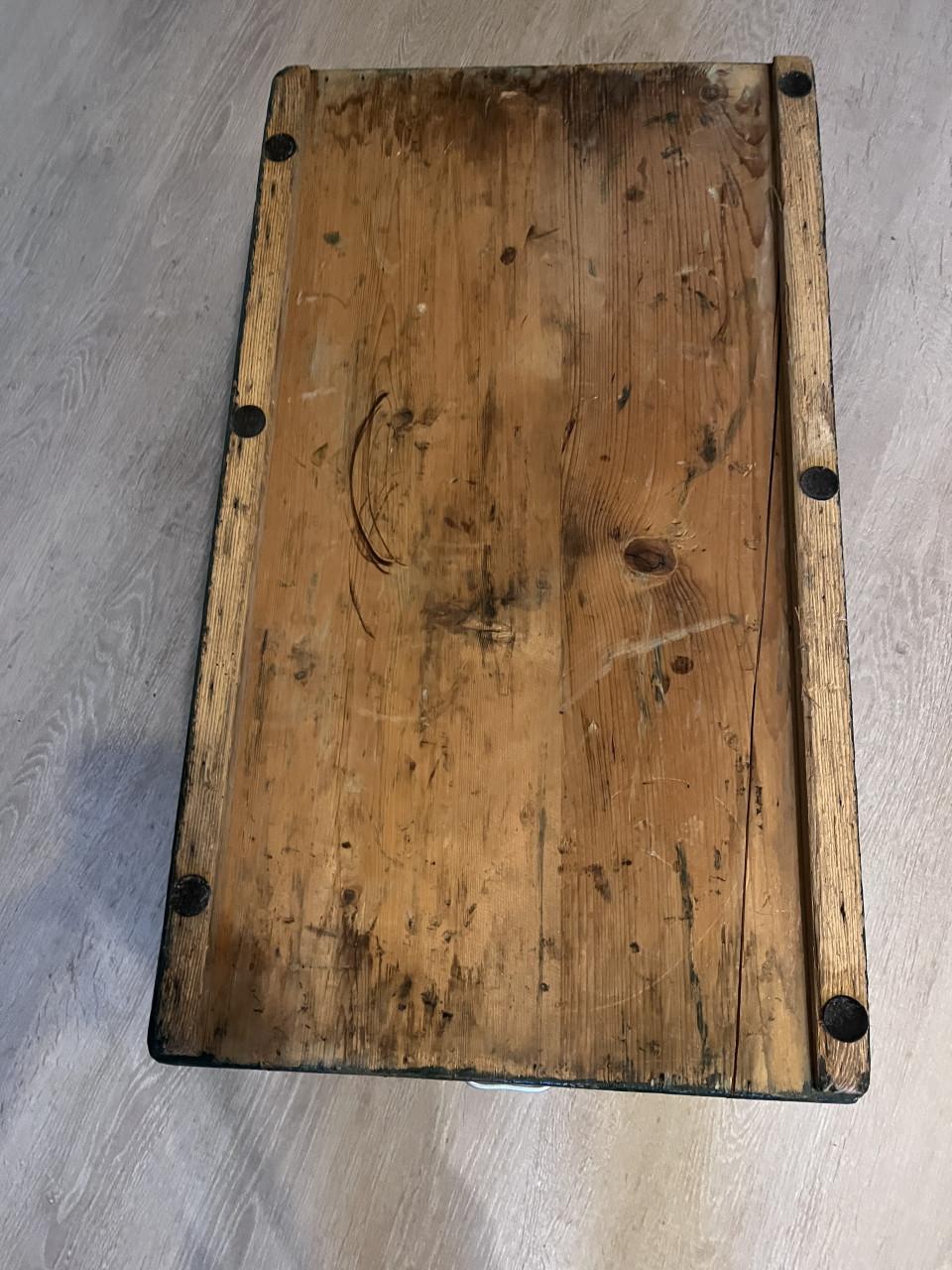 Oude houten scheepskist