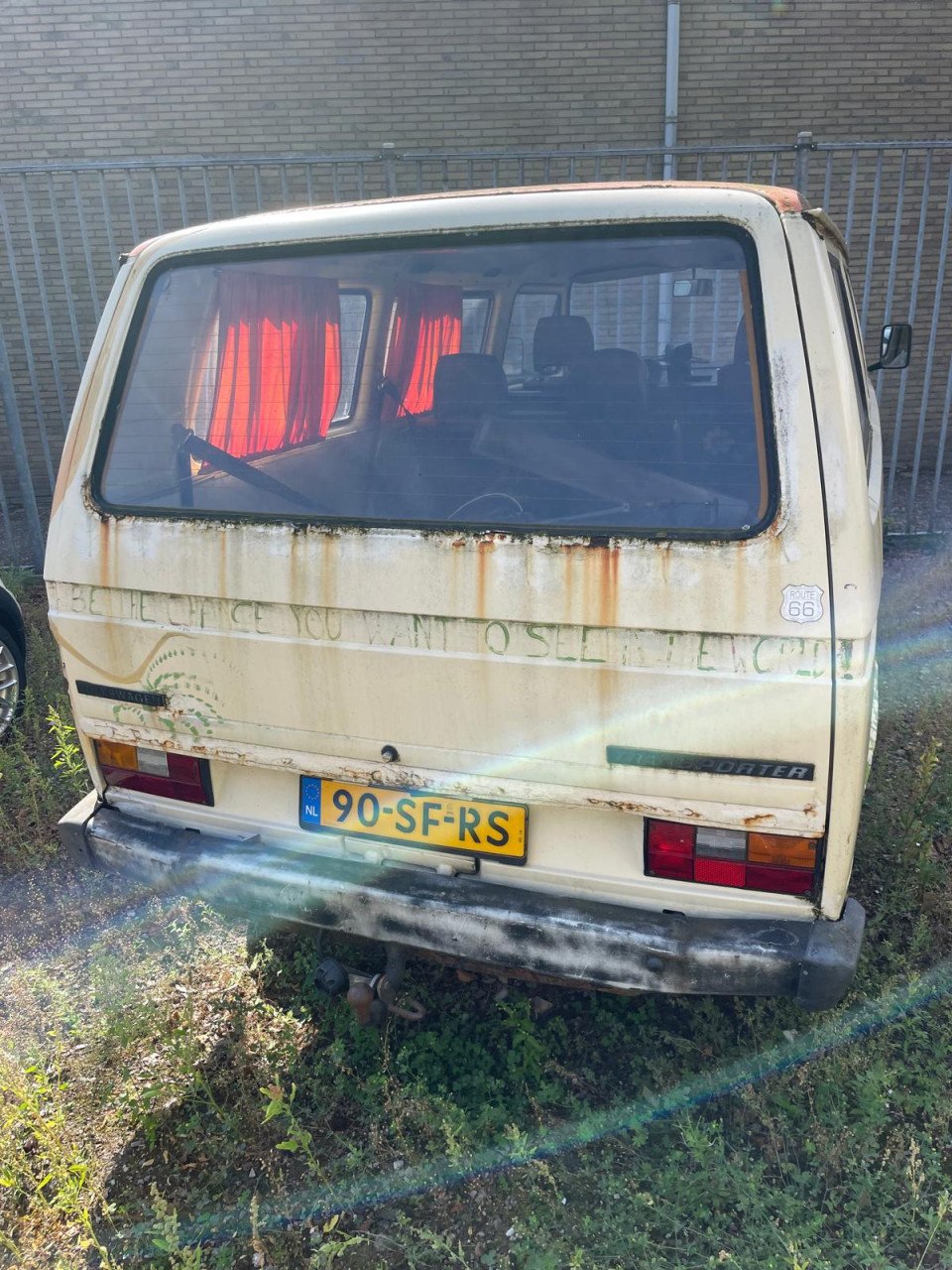 Volkswagen T3 - zonder versnellingsbak - incl kapotte motor